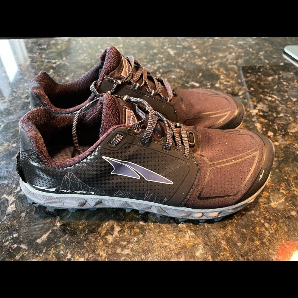 Altra Women's Superior 4 Shoe Blue-Grey and Black